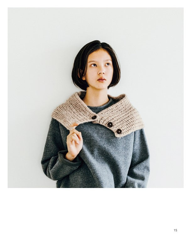 Easy and Simple Knitting with Needles (2018)