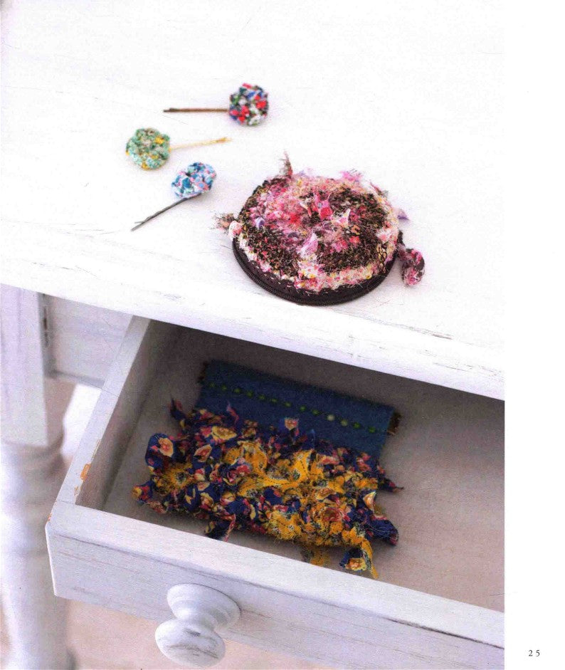 Beautiful Three Dimensional Crochet Strips (2014) (CHINESE)
