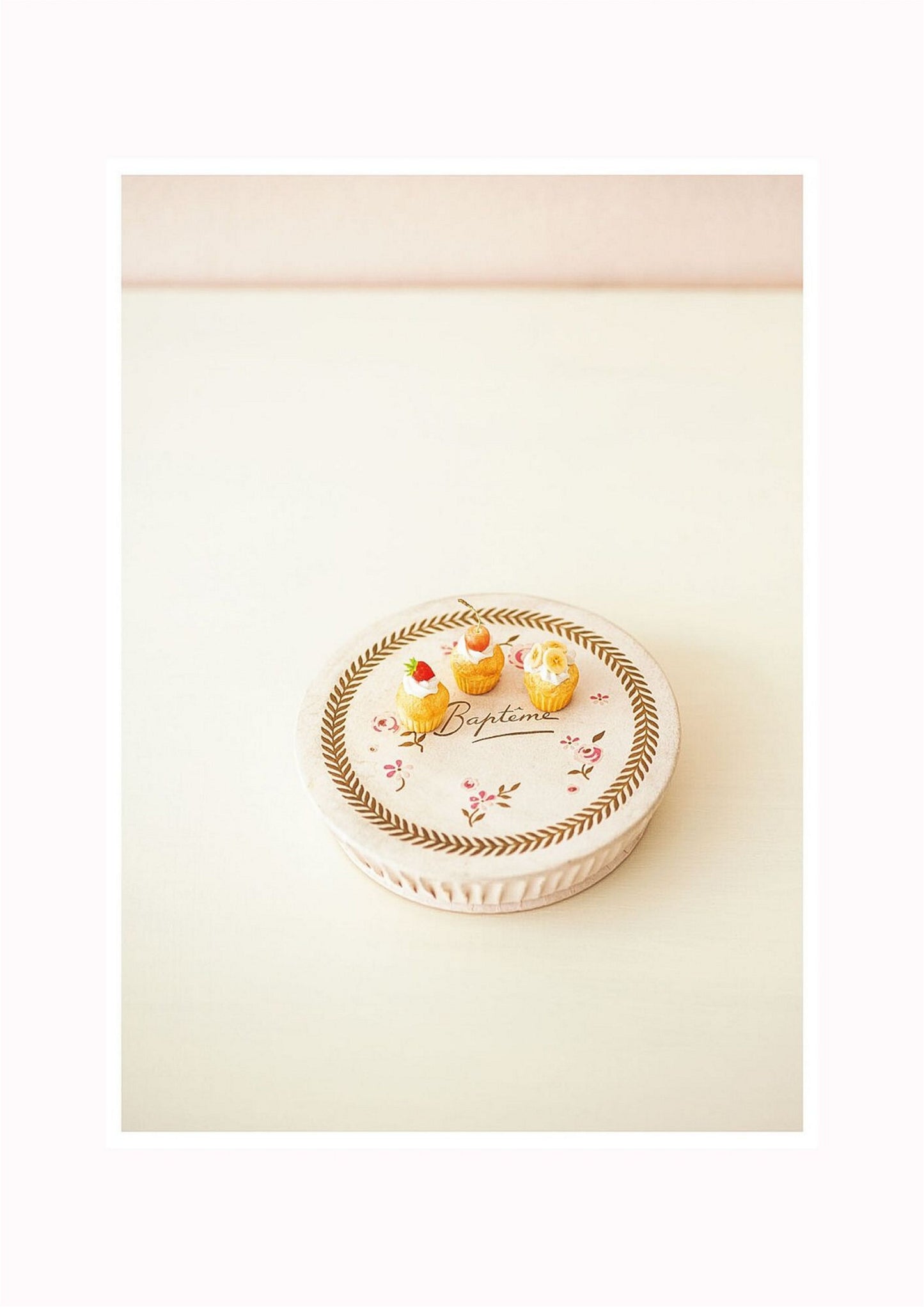 The Most Friendliest Miniature Sweets Book (Mayu Sekiguchi) (2020) CHINESE