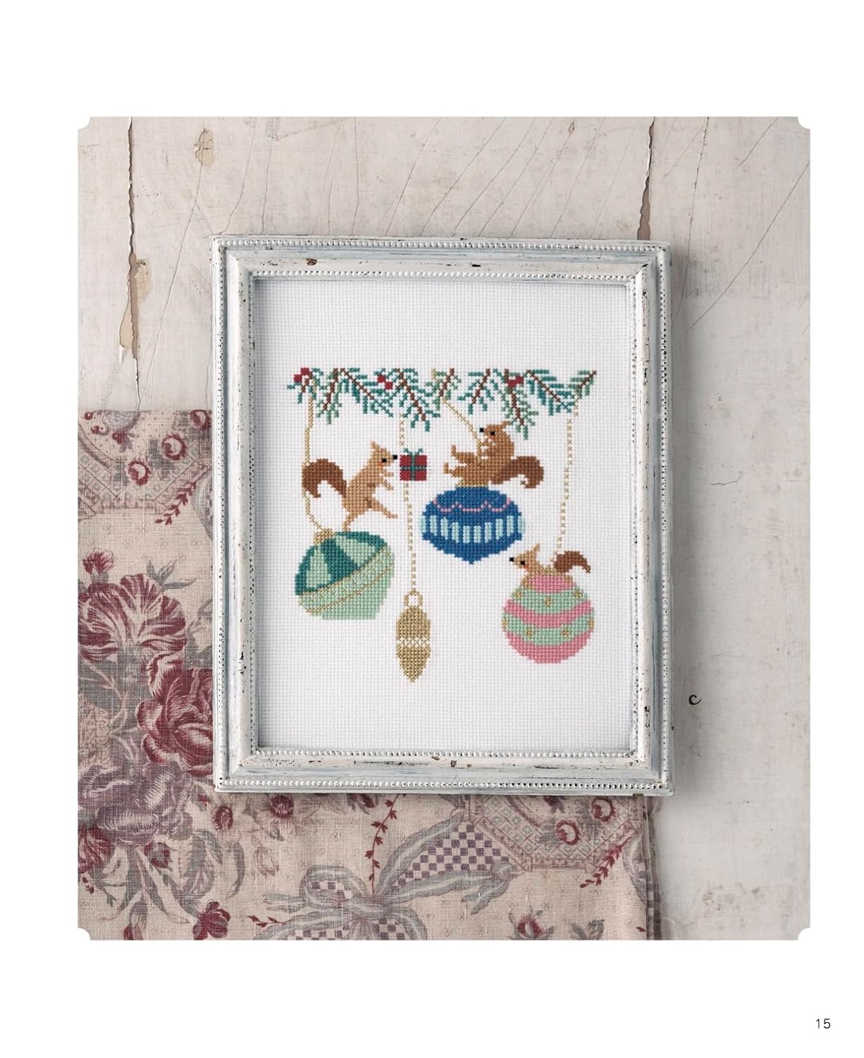 Enjoy Christmas Embroidery on Holy Night (applemints) (2023)