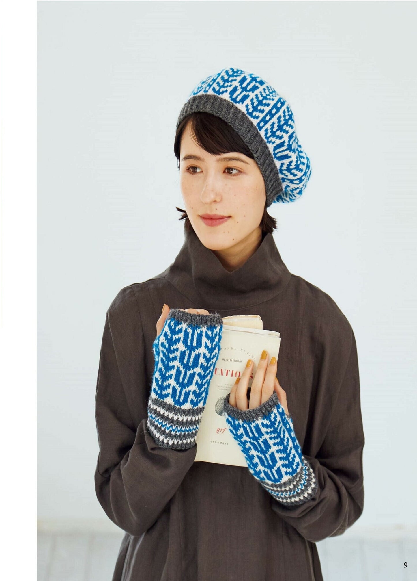 Warm Knitwear You'll want to wear - Hats. Gloves. Scrolls. Socks