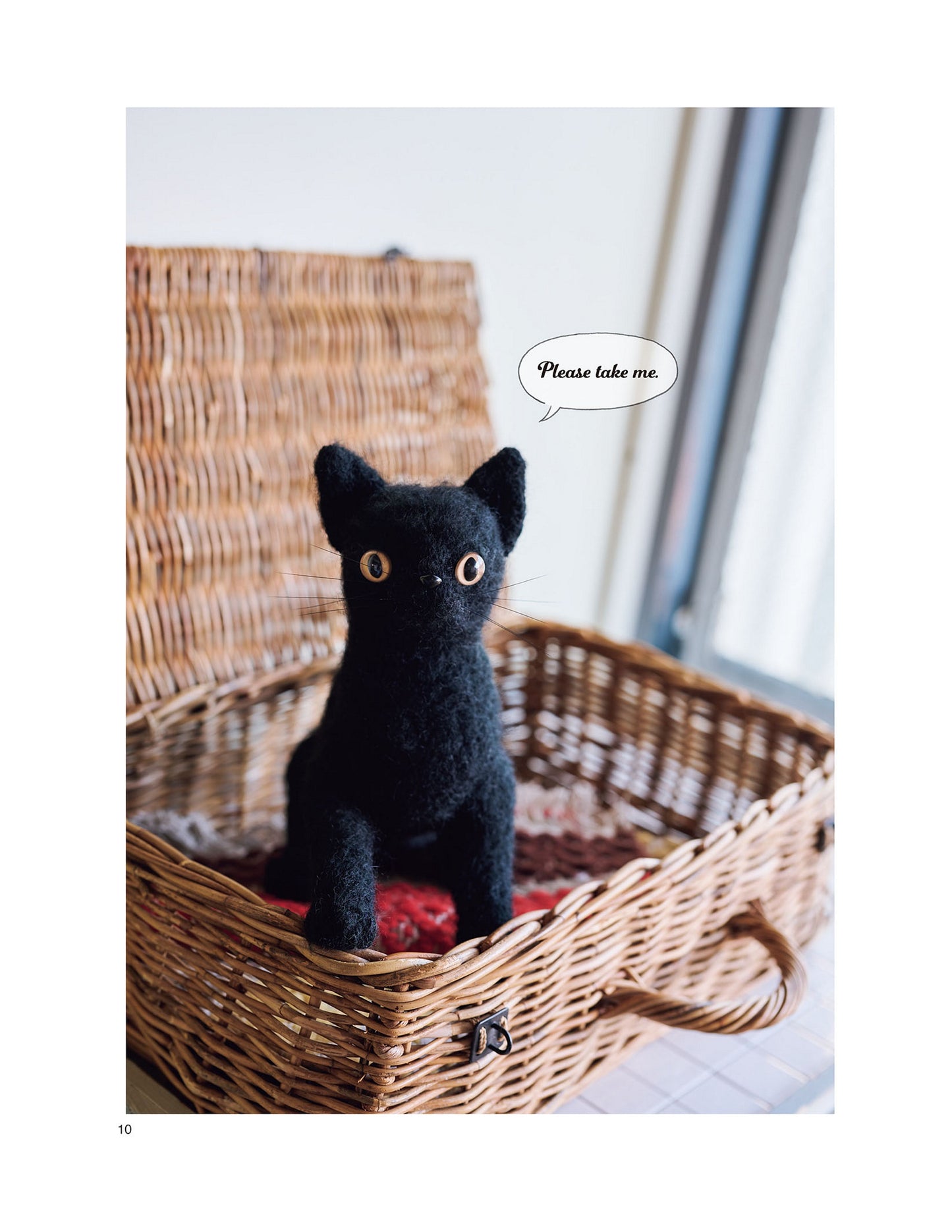 Amigurumi Cat by Mieko Mamichi (2022)