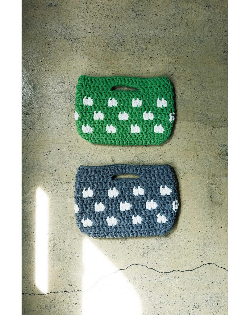 Bags and Miscellaneous Goods Knitted with Zupaghetti (Eriko Aoki)