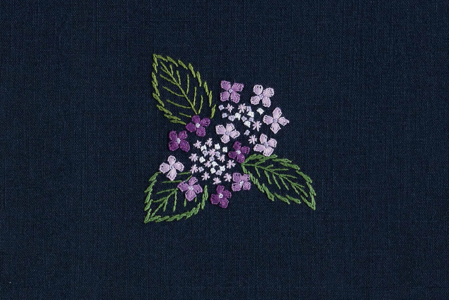 Single Flower Embroidery (Kaoru Totsuka) (2024)