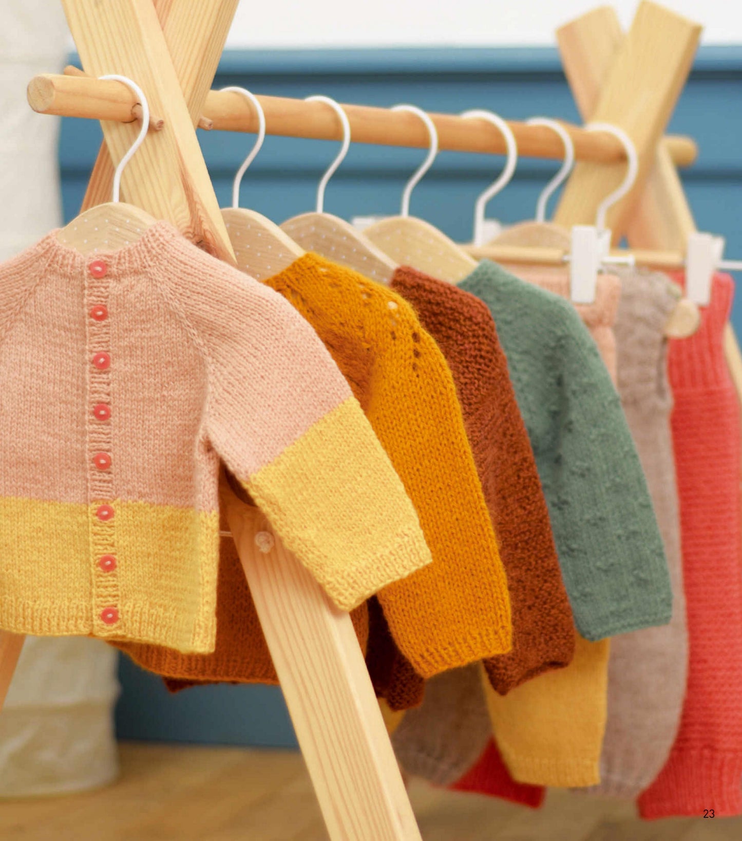 25 Small and Simple Baby Knits Loved in France by La Droguery (2023)