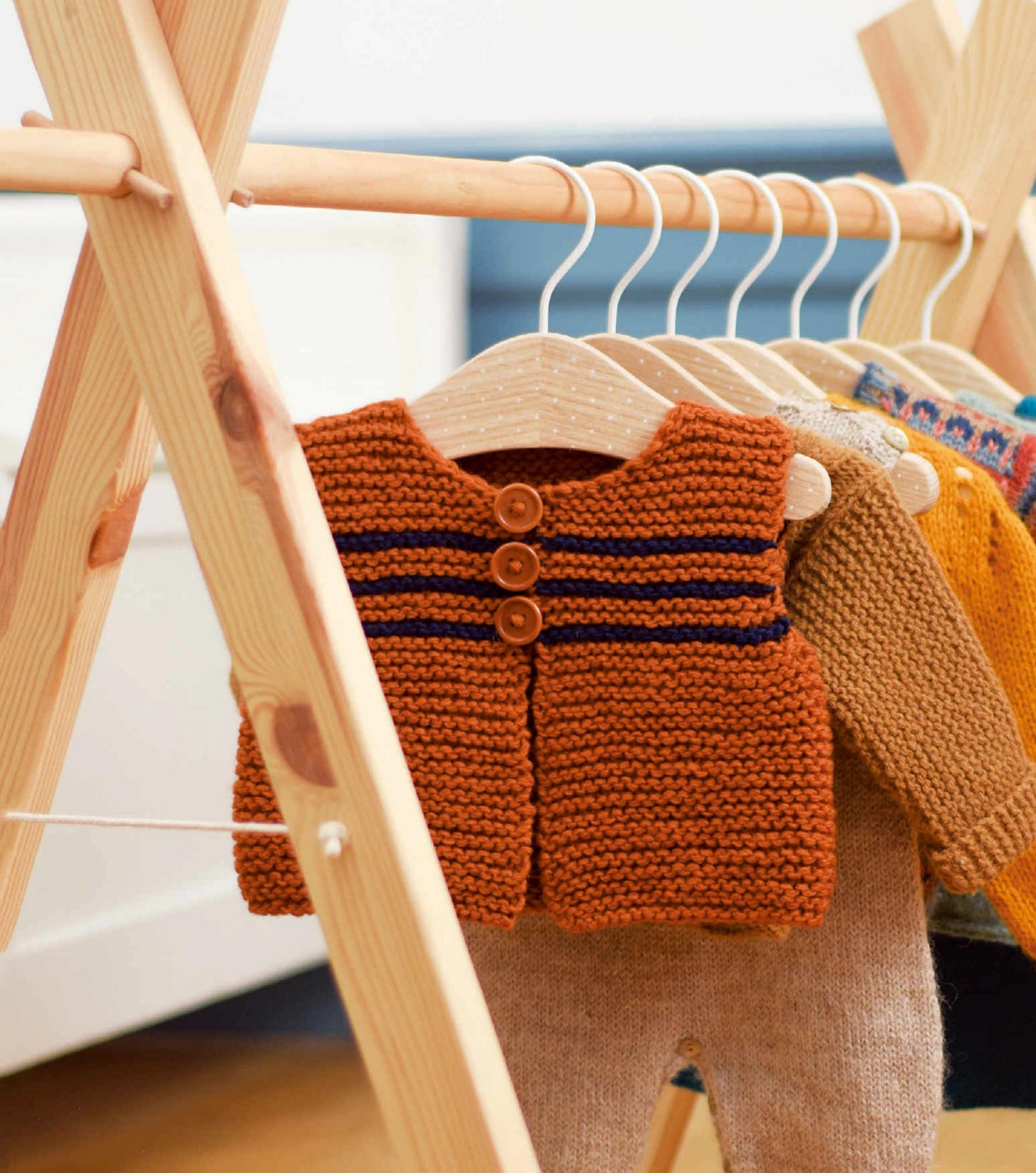 25 Small and Simple Baby Knits Loved in France by La Droguery (2023)