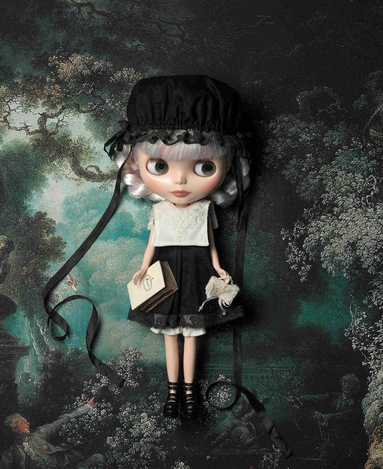 Blythe's Antique Closet (applemints) (2025)
