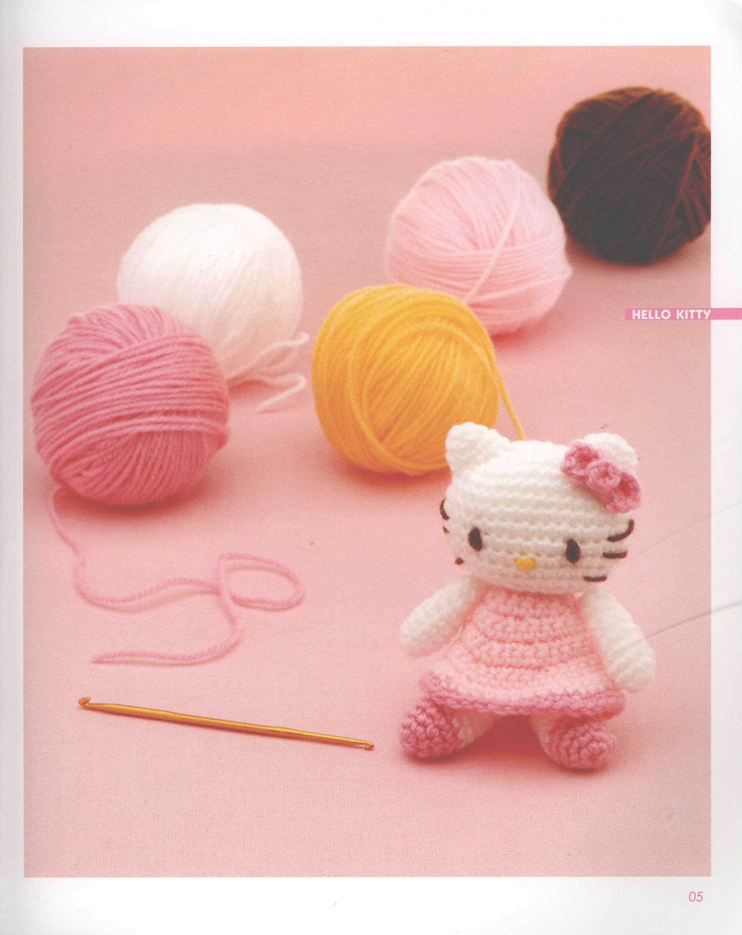 Hello Kitty and Sanrio Stars Basic Crochet (CHINESE)