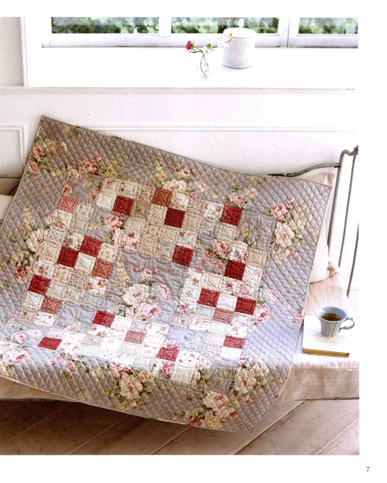 Elegant Home Patchwork by Sanae Kono (2014) (CHINESE)