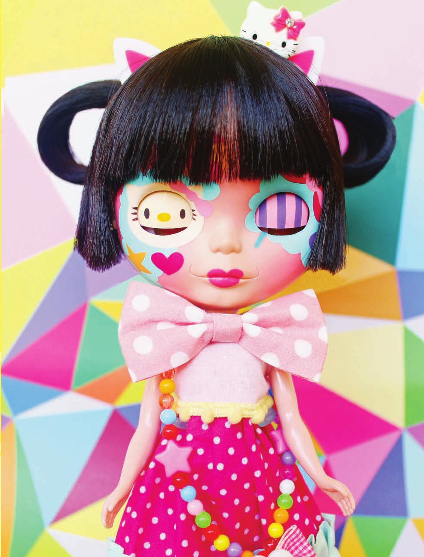 The Doll Scene An International Collection of Crazy, Cool, Custom-Designed Dolls (Louis Bou)