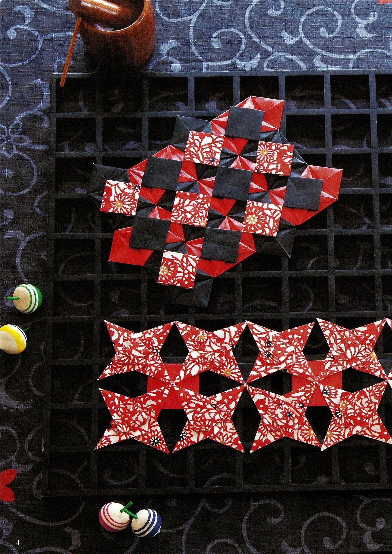 Making Origami, Connecting Motifs by Tomoko Fuse